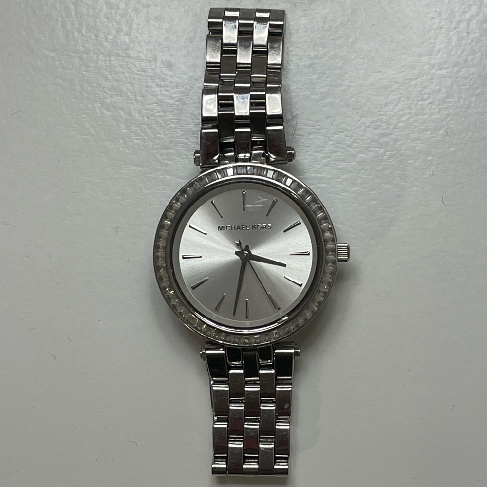 Womens’ Michael Kors watch ⌚️